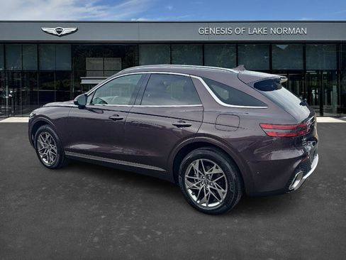 Used 2022 Genesis GV70 2.5T w/ Advanced Package image 5