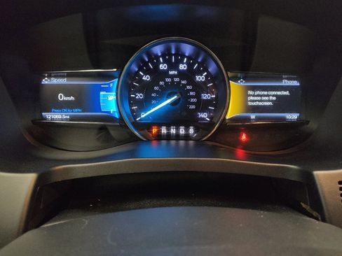 Used 2019 Ford Explorer XLT w/ Equipment Group 202A AWD/4WD image 23