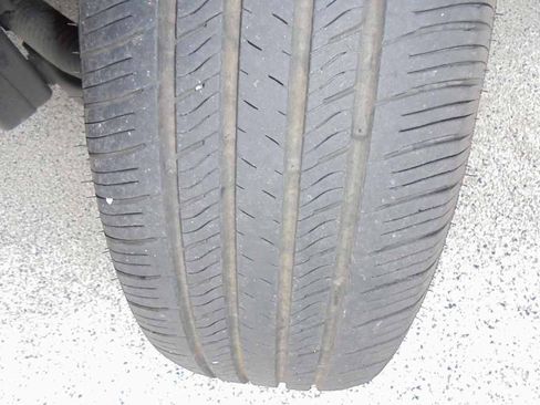 Used 2008 Ford Explorer Sport Trac Limited RWD image 5