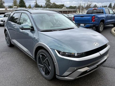 Used 2025 Hyundai Ioniq 5 Limited image 2
