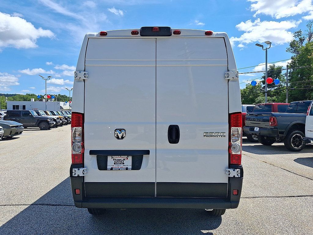 Used 2026 RAM ProMaster 2500 w/ Convenience Group FWD image 20