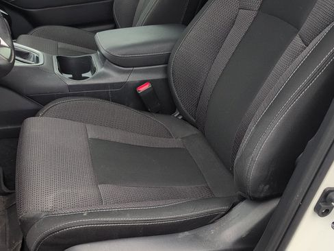 Used 2023 Subaru Outback Premium image 6