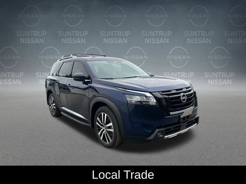 Used 2024 Nissan Pathfinder Platinum w/ Lighting Package (N93) AWD/4WD image 7