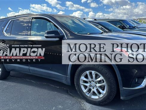 Used 2021 Chevrolet Traverse LT FWD image 1