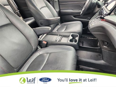 Used 2023 Honda Odyssey Sport image 11