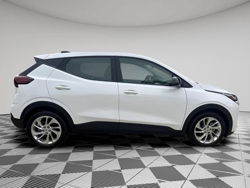 New 2027 Chevrolet Bolt LT w/ Comfort Package FWD image 6