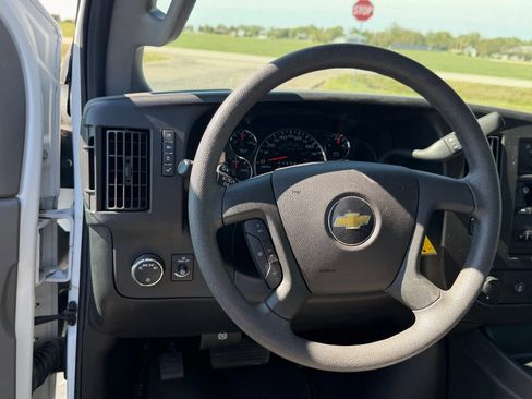Used 2019 Chevrolet Express 3500 LT w/ LT Preferred Equipment Group RWD image 26