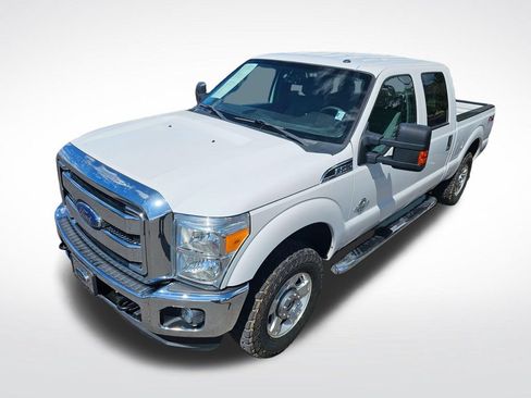 Used 2016 Ford F250 XLT w/ XLT Value Package AWD/4WD image 8