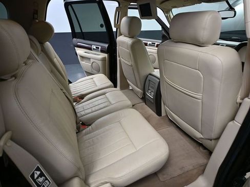 Used 2003 Lincoln Navigator Luxury image 46