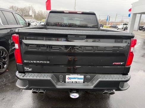 Used 2021 Chevrolet Silverado 1500 RST image 3