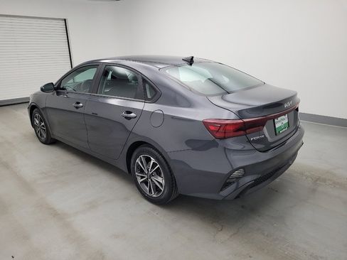 Used 2023 Kia Forte LXS FWD image 3