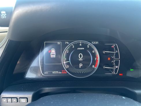 Used 2025 Lexus ES 350 Luxury image 6