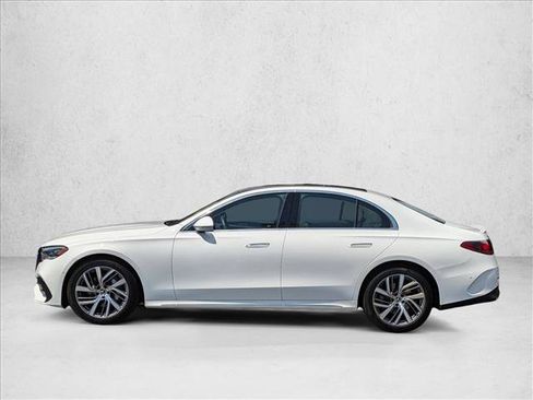 Used 2025 Mercedes-Benz E 350 Sedan image 9