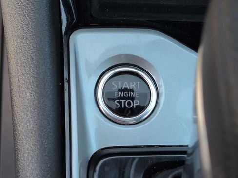 Used 2024 Nissan Altima 2.5 SV image 14