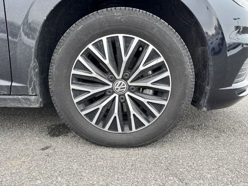 Used 2021 Volkswagen Jetta SE image 11