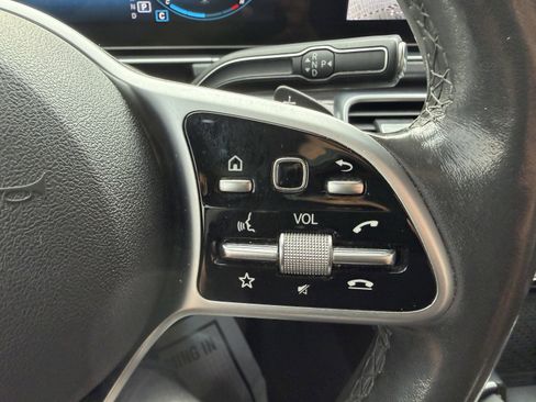 Used 2020 Mercedes-Benz GLE 350 4MATIC w/ AMG Line Exterior image 34