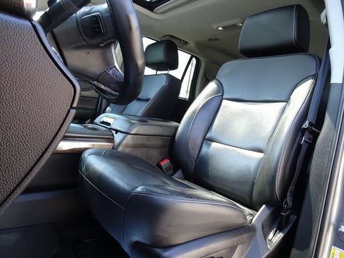 Used 2019 Chevrolet Tahoe LT w/ Luxury Package image 11