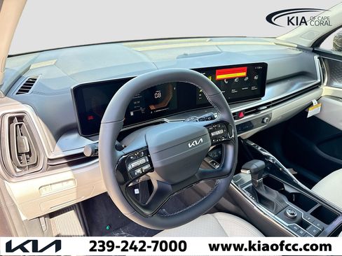 New 2026 Kia Sorento S w/ S Panoramic Sunroof Package image 24
