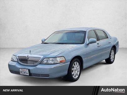 Used 2011 Lincoln Town Car Signature Limited