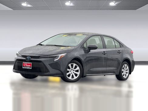 Used 2024 Toyota Corolla LE image 22