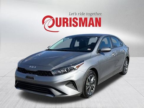 Certified 2023 Kia Forte LXS image 5