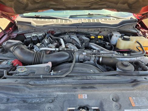 Used 2017 Ford F250 XLT w/ XLT Value Package AWD/4WD image 9