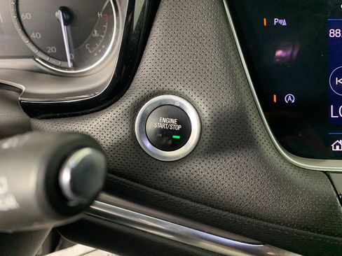 Used 2021 Cadillac XT5 Luxury FWD image 17