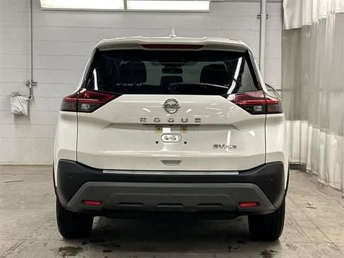 Used 2021 Nissan Rogue SV image 4
