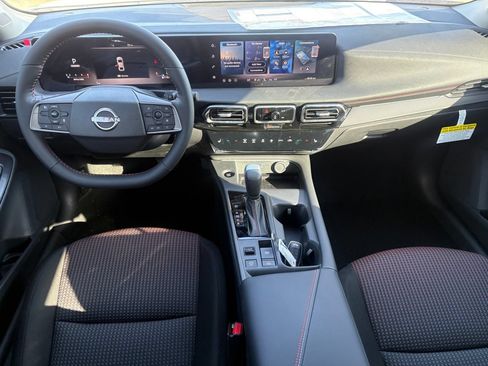 New 2026 Nissan Sentra SR FWD image 8