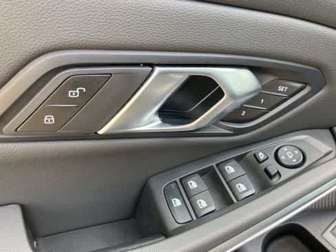 Used 2025 BMW 330i xDrive Sedan w/ Convenience Package image 10