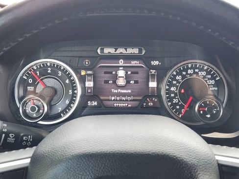 Used 2022 RAM 1500 Lone Star w/ Night Edition RWD image 16
