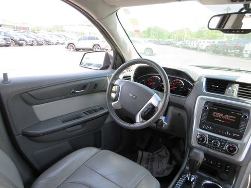 Used 2014 GMC Acadia SLT AWD/4WD image 26