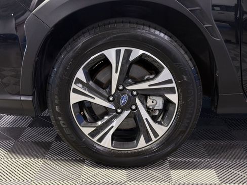Used 2025 Subaru Crosstrek 2.5i Premium AWD/4WD image 15