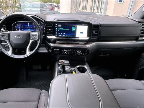Used 2024 Chevrolet Silverado 1500 LT Trail Boss w/ Protection Package AWD/4WD image 19