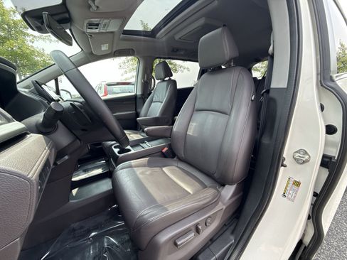 Used 2019 Honda Odyssey EX-L image 13