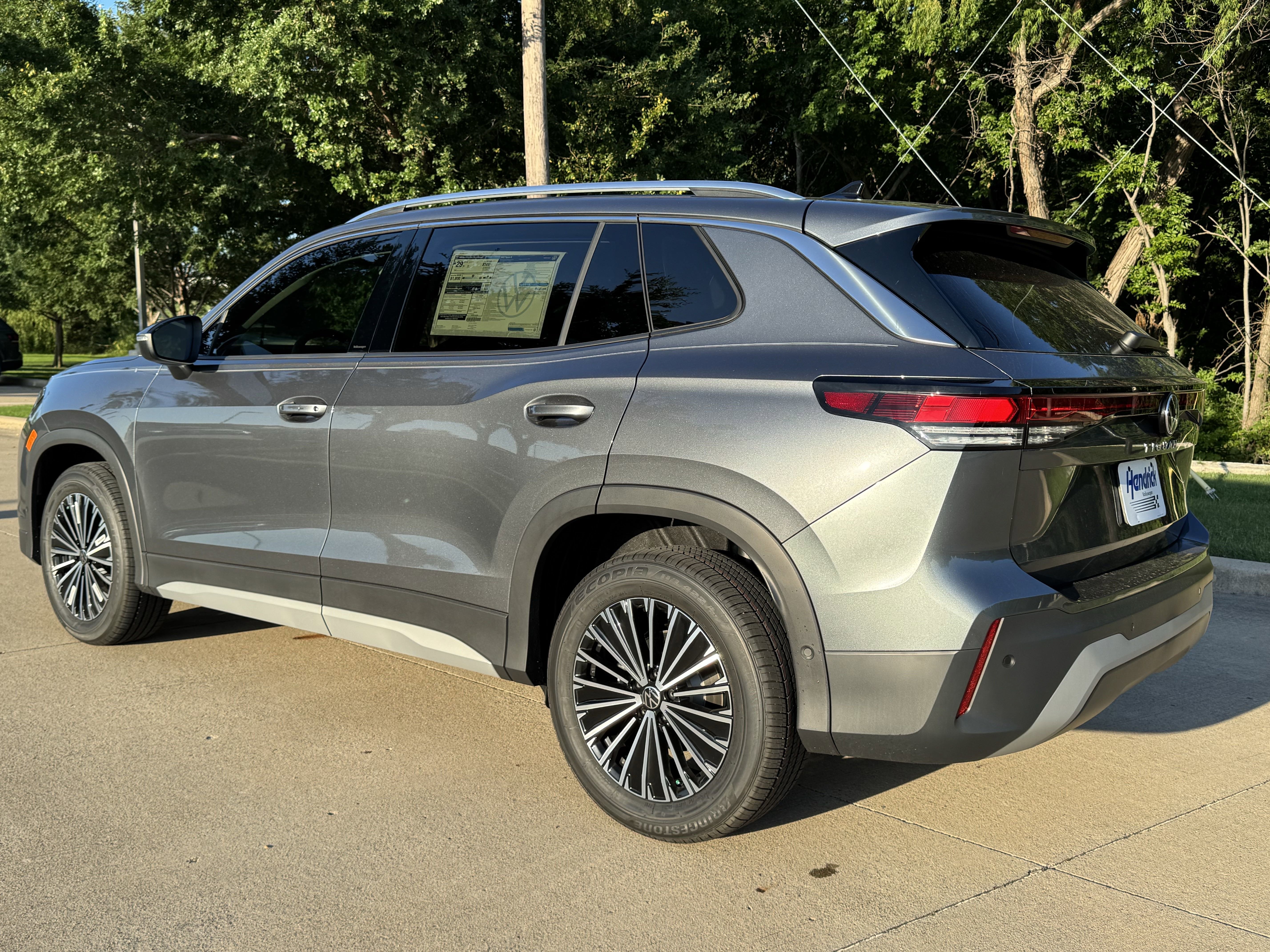 Certified 2026 Volkswagen Tiguan S FWD image 33
