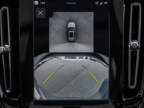 New 2026 Volvo XC40 B5 Plus w/ Protection Package Premier image 43