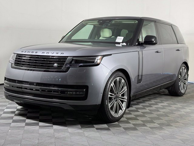 New 2026 Land Rover Range Rover Long Wheelbase SE AWD/4WD image 2