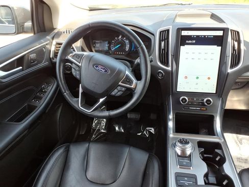 Used 2022 Ford Edge Titanium AWD/4WD image 19