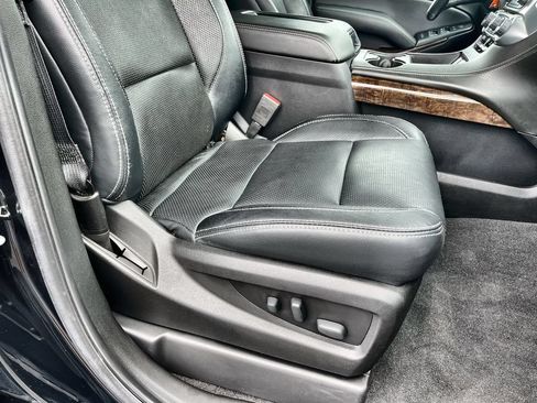 Used 2020 Chevrolet Tahoe LS w/ Enhanced Driver Alert Package AWD/4WD image 25