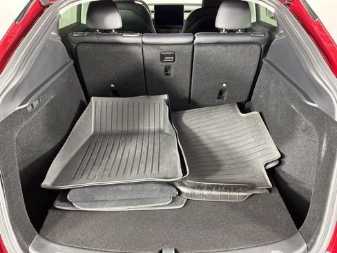 Used 2024 Tesla Model Y Long Range image 45