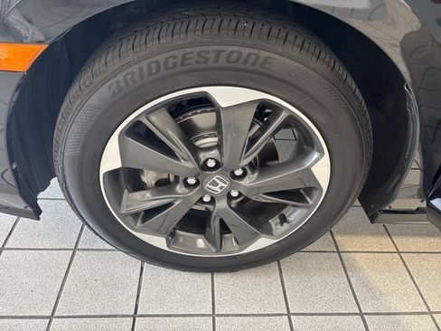 Used 2024 Honda Odyssey Elite image 5