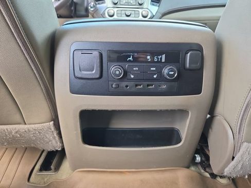 Used 2017 Chevrolet Suburban LT AWD/4WD image 30