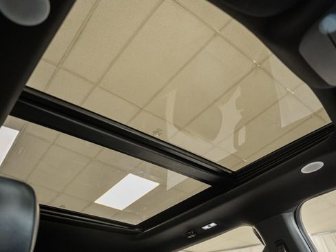 Used 2023 Ford F150 Lariat w/ Equipment Group 502A High image 44