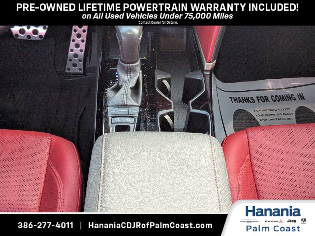 Used 2025 Toyota Camry XSE FWD image 17
