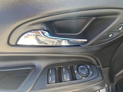 Used 2024 Chevrolet Equinox LT AWD/4WD image 31