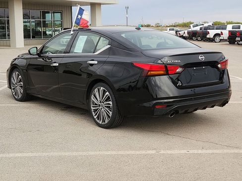 Used 2023 Nissan Altima 2.5 SL FWD image 3