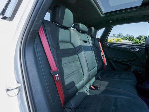 Used 2024 Porsche Macan GTS image 57