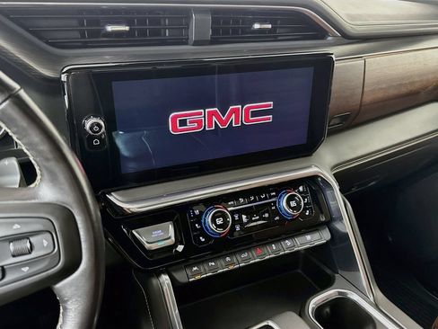 Used 2023 GMC Sierra 1500 Denali Ultimate AWD/4WD image 17