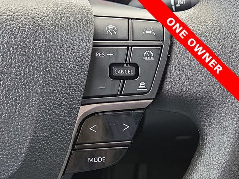 Used 2025 Toyota Camry LE image 21